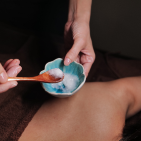 海鹽磨砂全身推油按摩 SPA（推油＋泡浴）